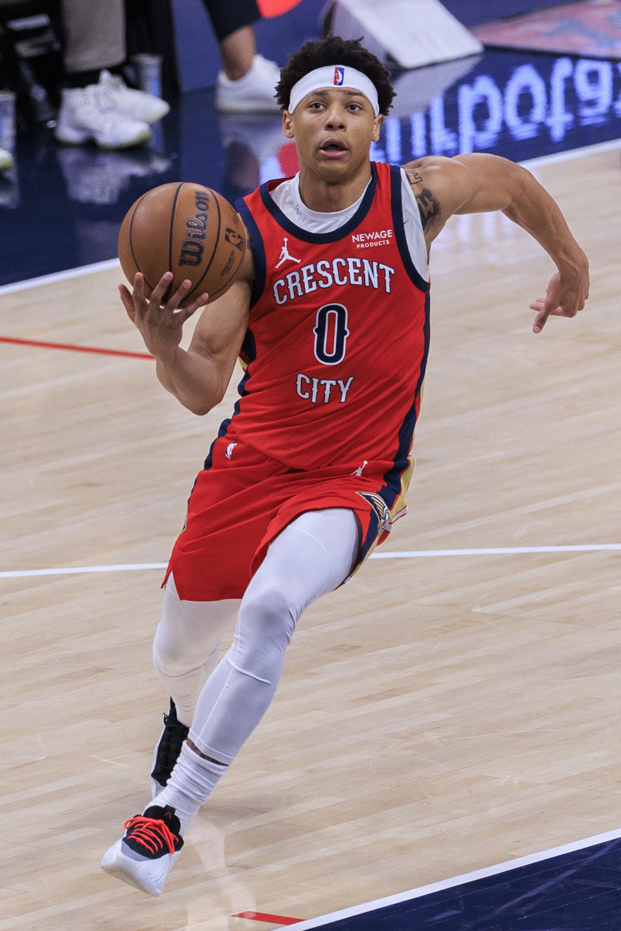 AG体育官方入口-7号秀费尔斯最近4场场均27分4.5板5助1.8断 投篮命中率52.8%！